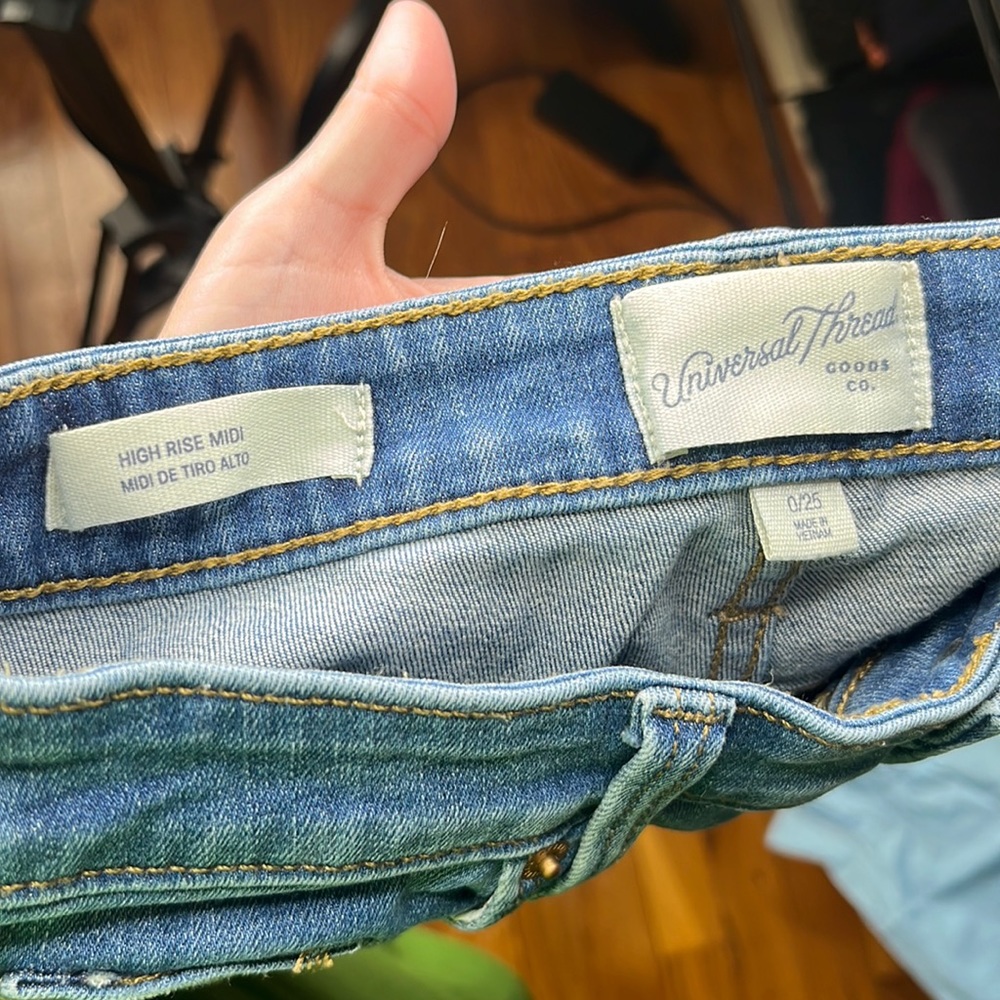 Universal Thread High Rise Midi Cuffed Ripped Jea… - image 3